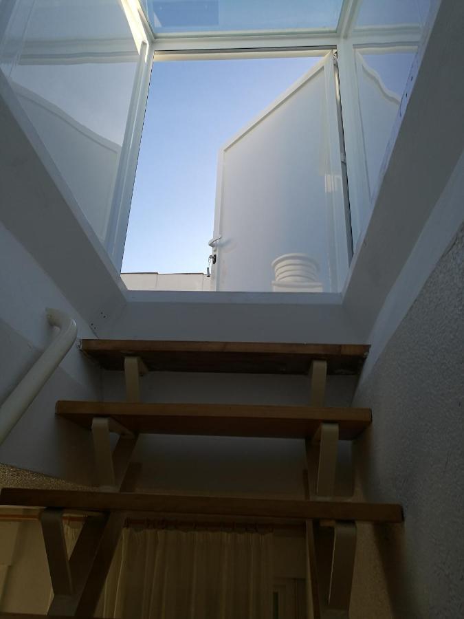 Con Terraza Privada Y Piscinas Apartment